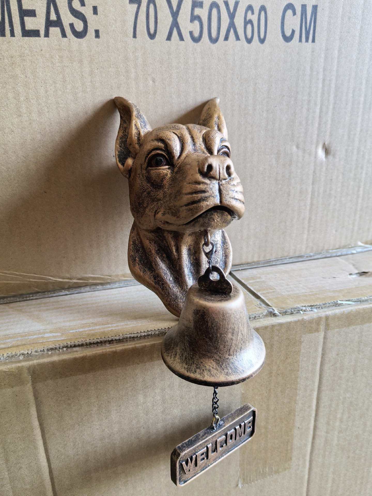 # Retro Gold Animal-Shaped Doorbell Pendant