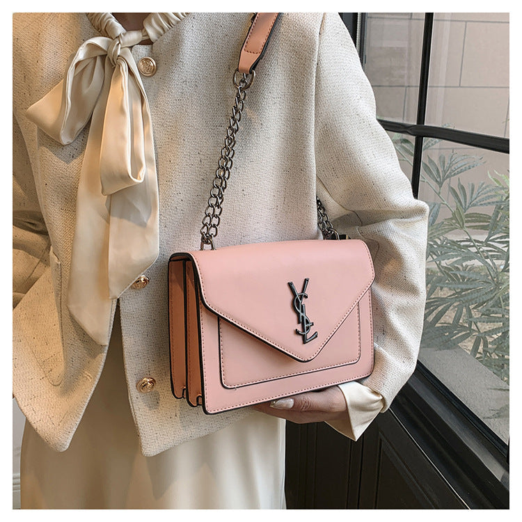 # Classic Versatile Chain Mini Square Bag
