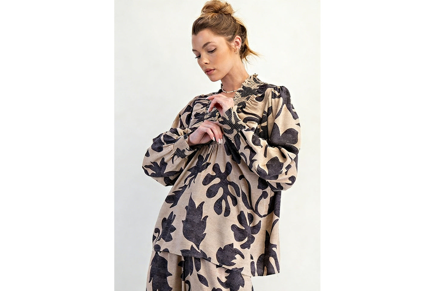 **Floral Print Long-Sleeved Two-Piece Set**