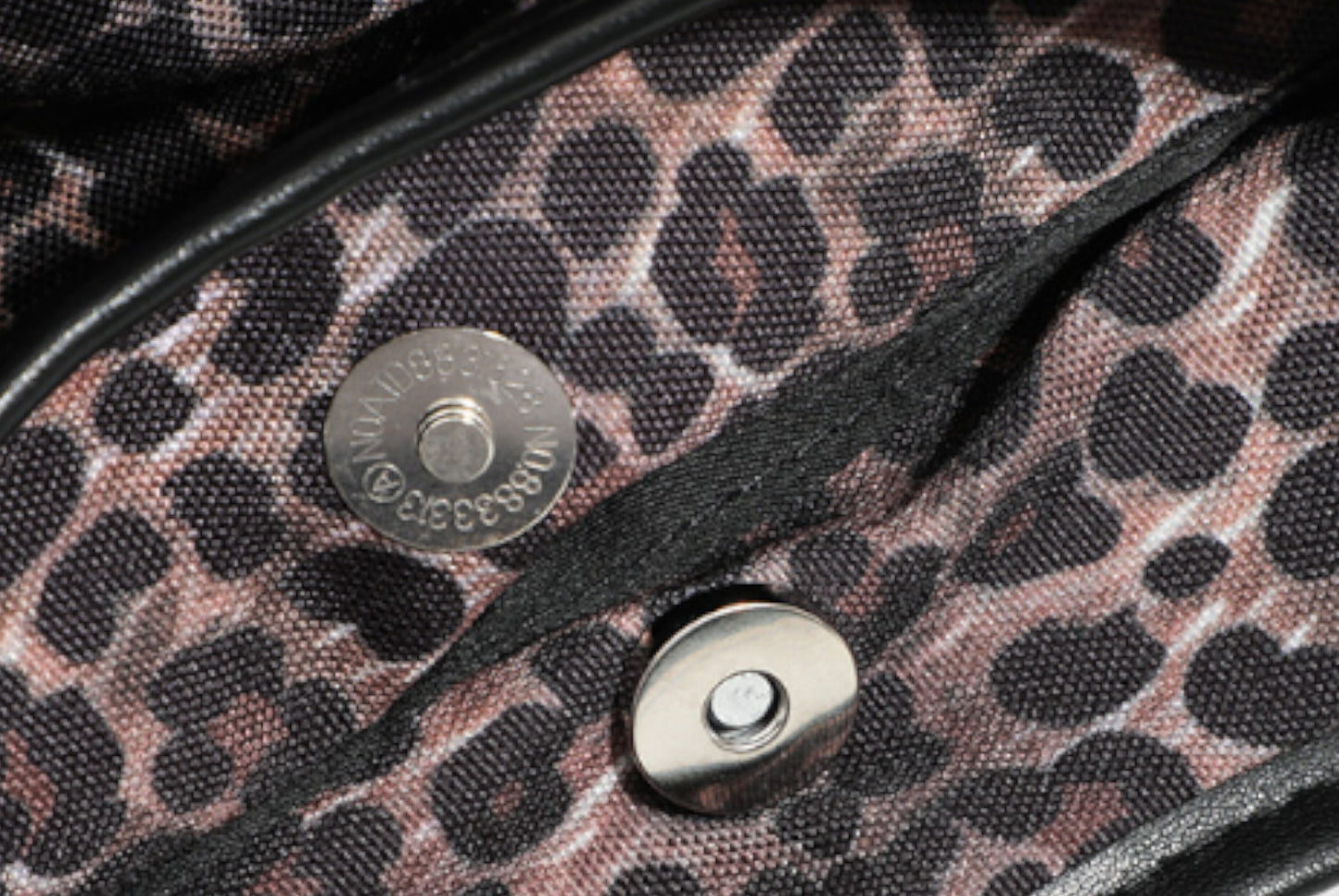 Leopard Print Large Capacity Commuter Tote Bag