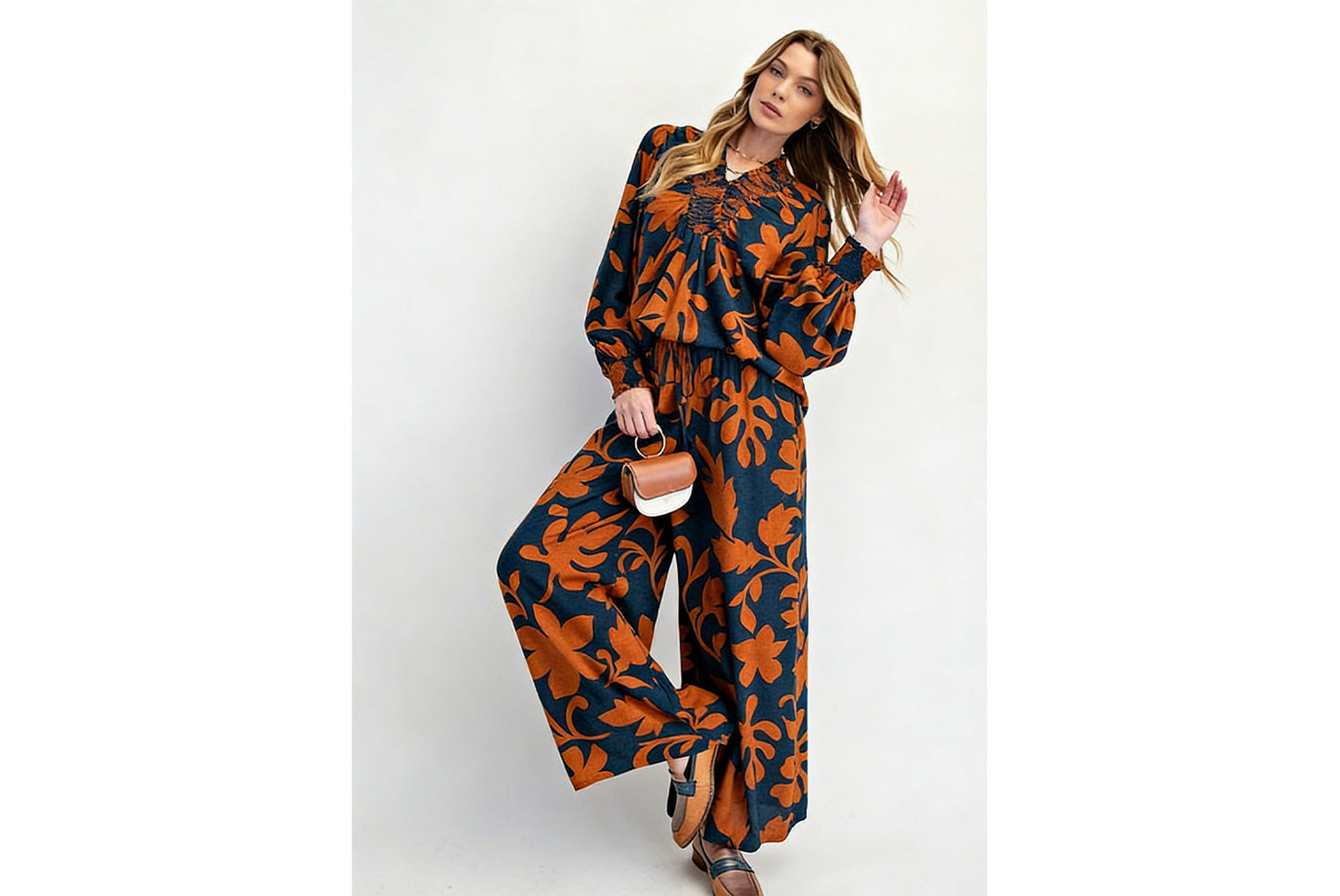 **Floral Print Long-Sleeved Two-Piece Set**