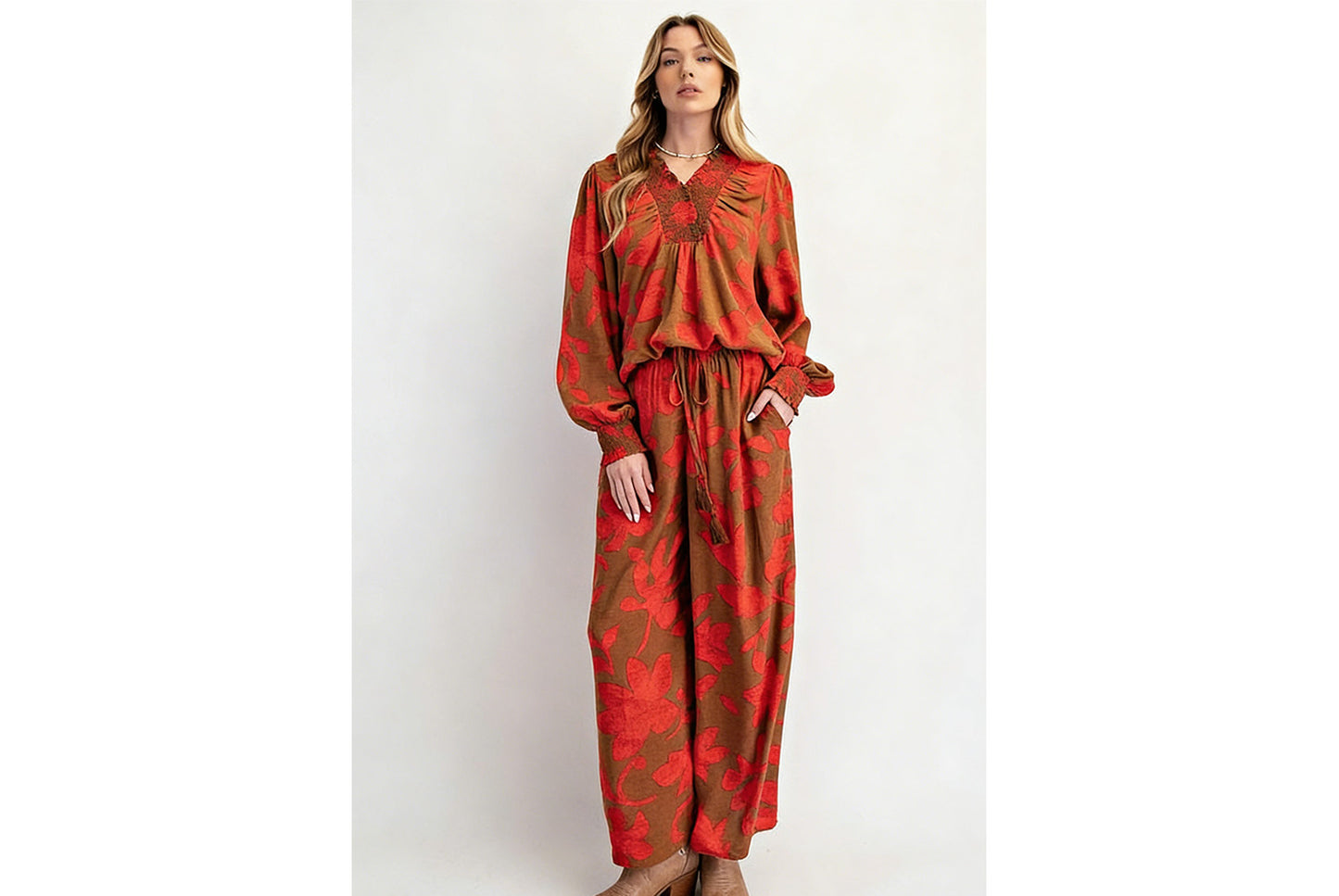 **Floral Print Long-Sleeved Two-Piece Set**