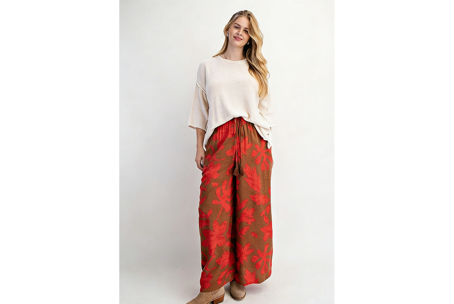 **Floral Print Long-Sleeved Two-Piece Set**