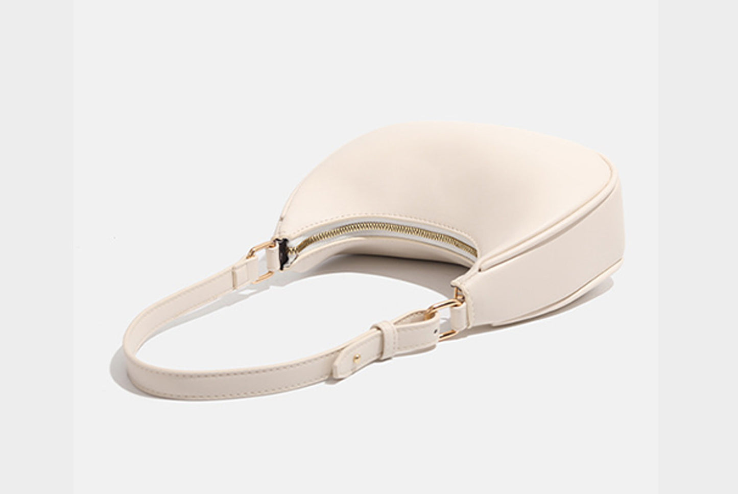 Stylish and retro underarm bag