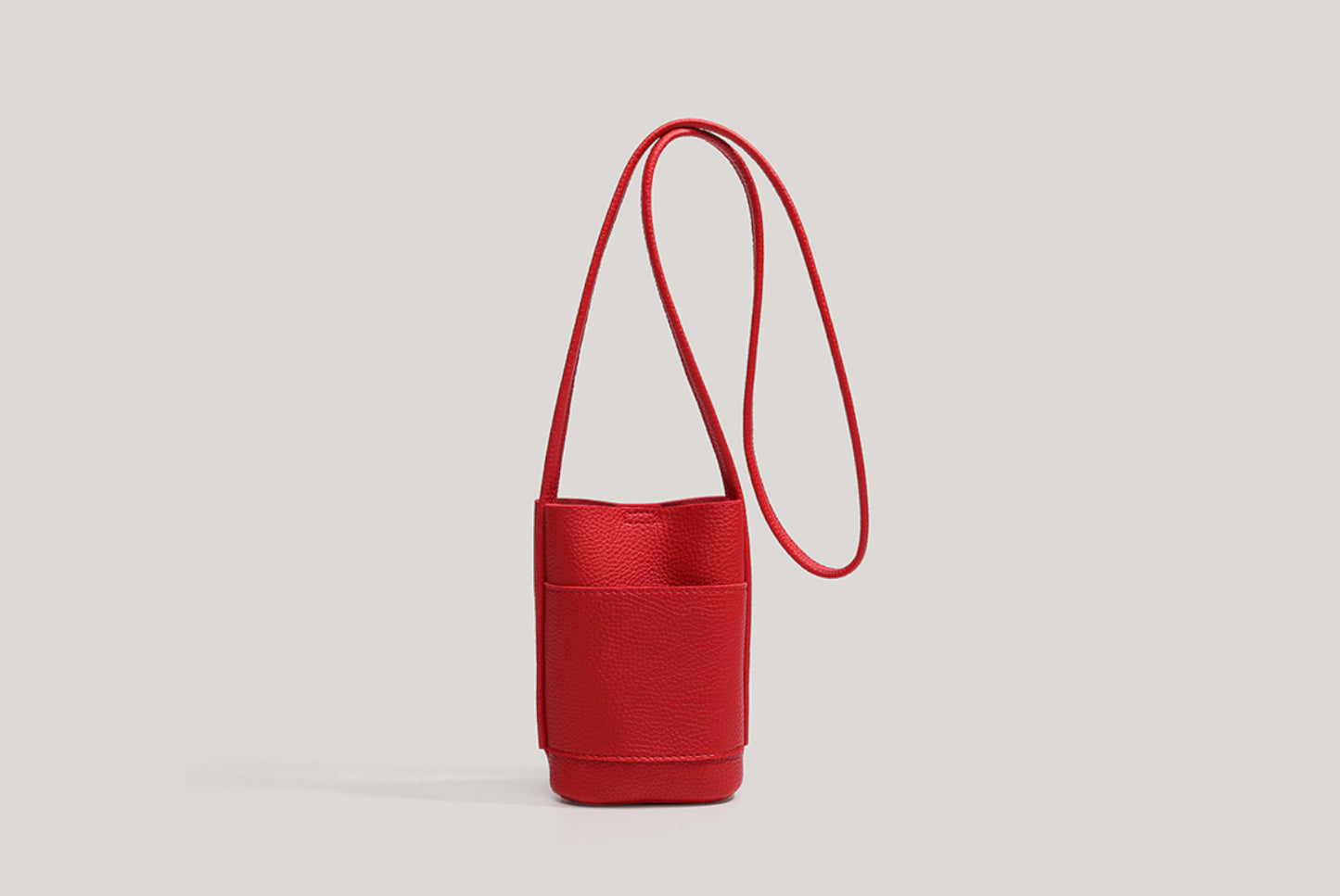 Lightweight and Stylish Crossbody Bucket Bag