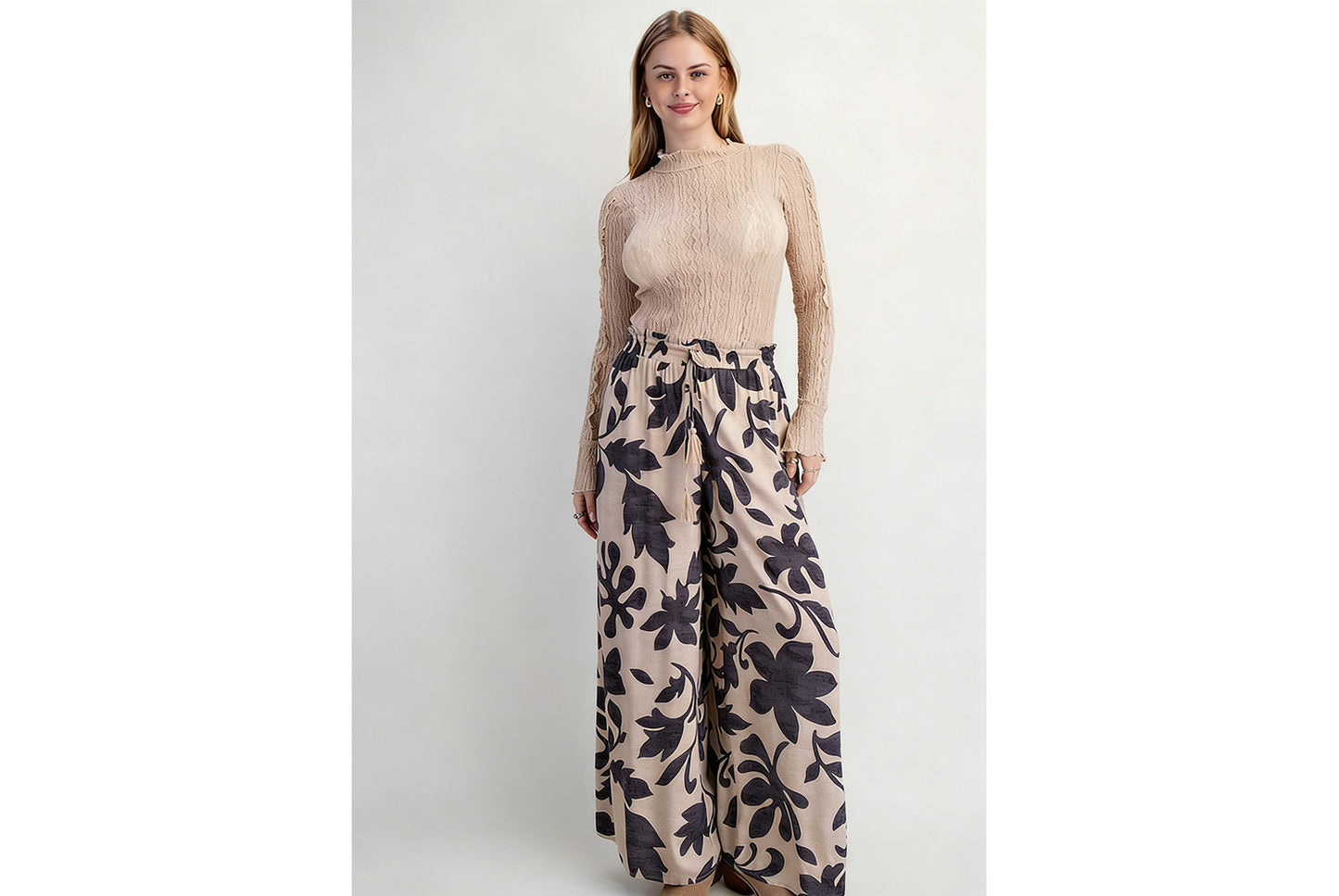 **Floral Print Long-Sleeved Two-Piece Set**