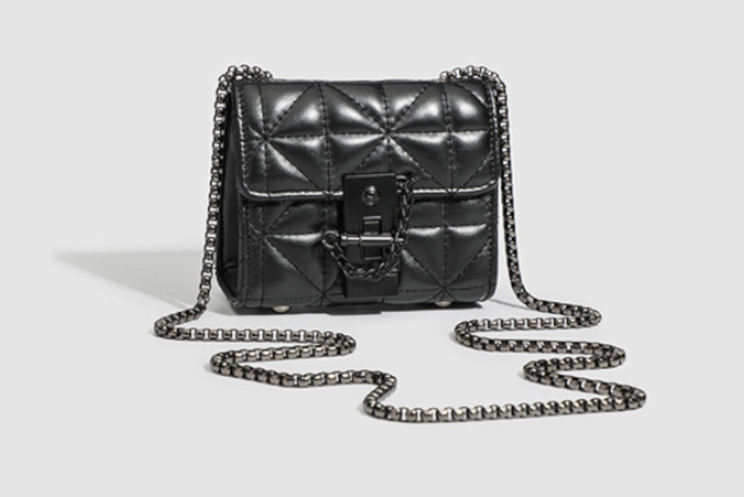High-End Diamond-Quartz Chain Mini Bag