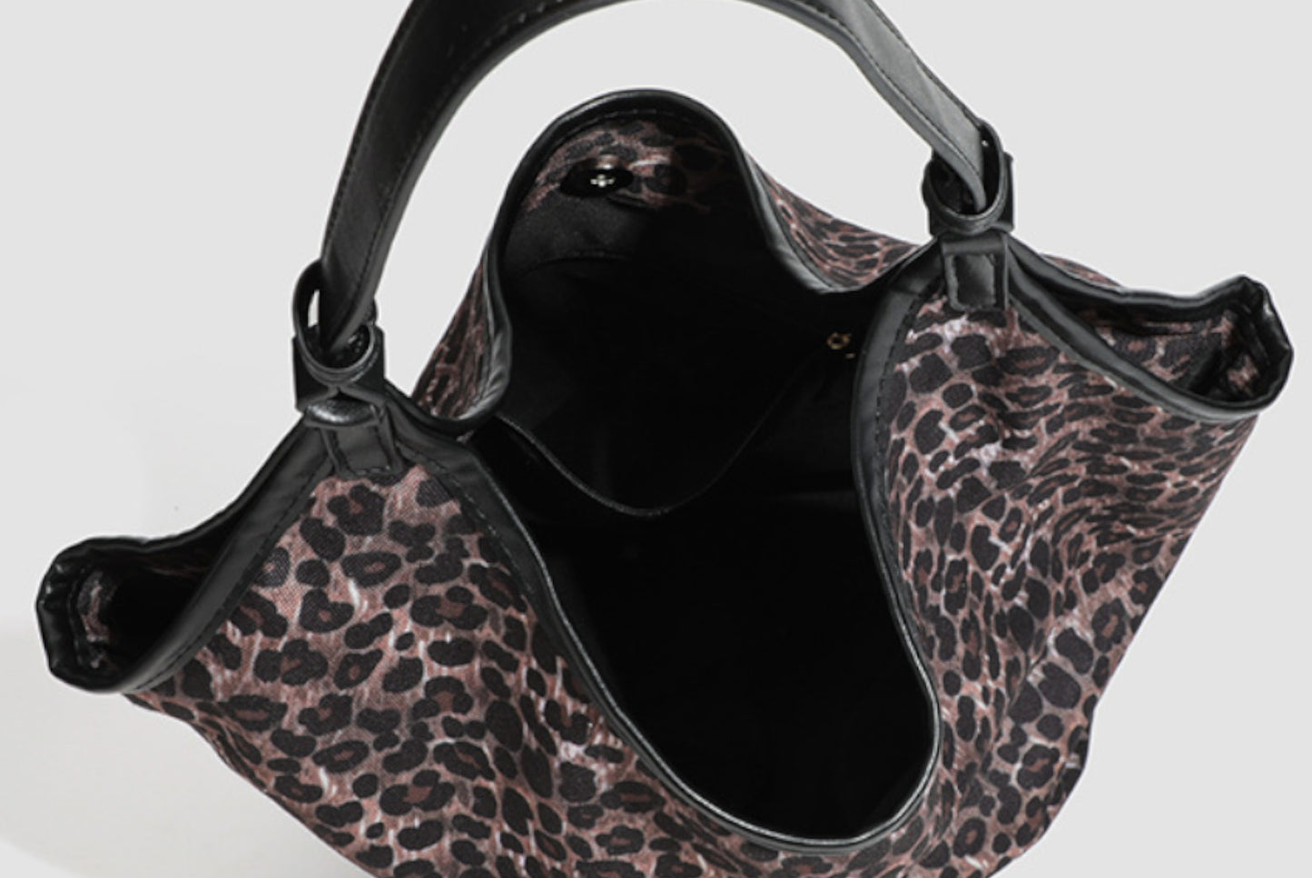 Leopard Print Large Capacity Commuter Tote Bag