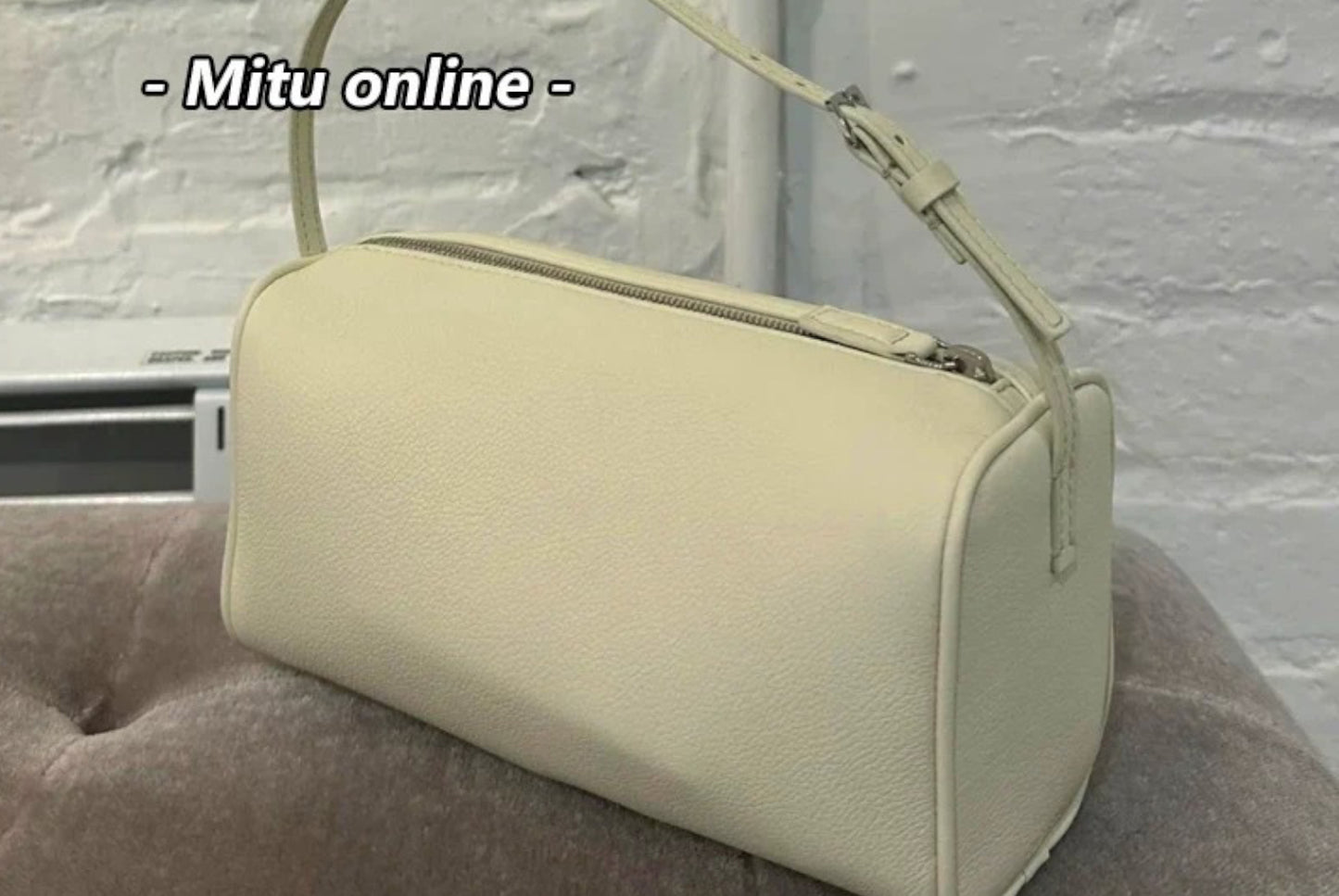 Retro, Minimalist Handbag