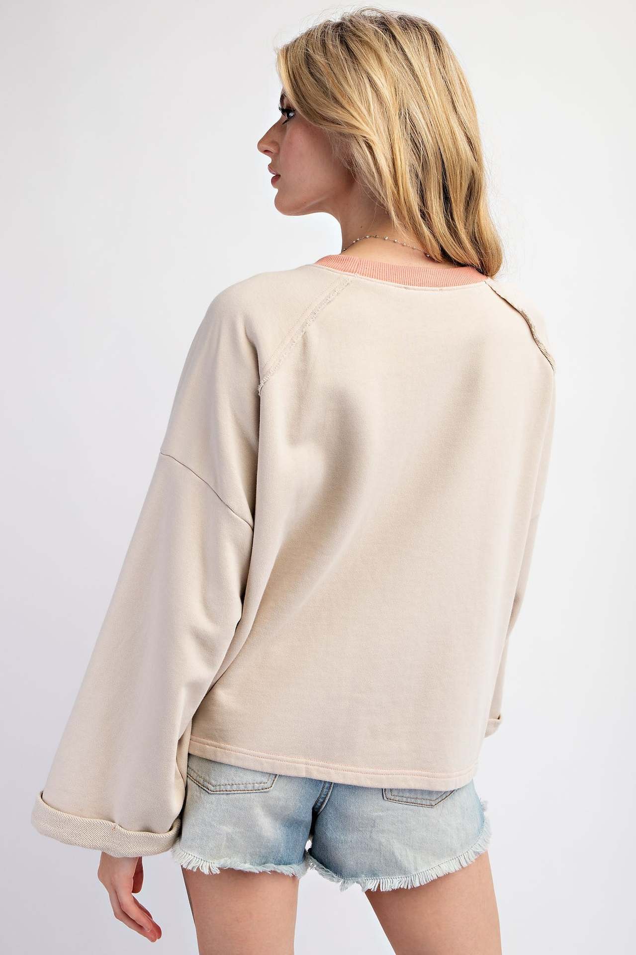 Women's Color-Blocked Floral Appliqué Sweatshirt