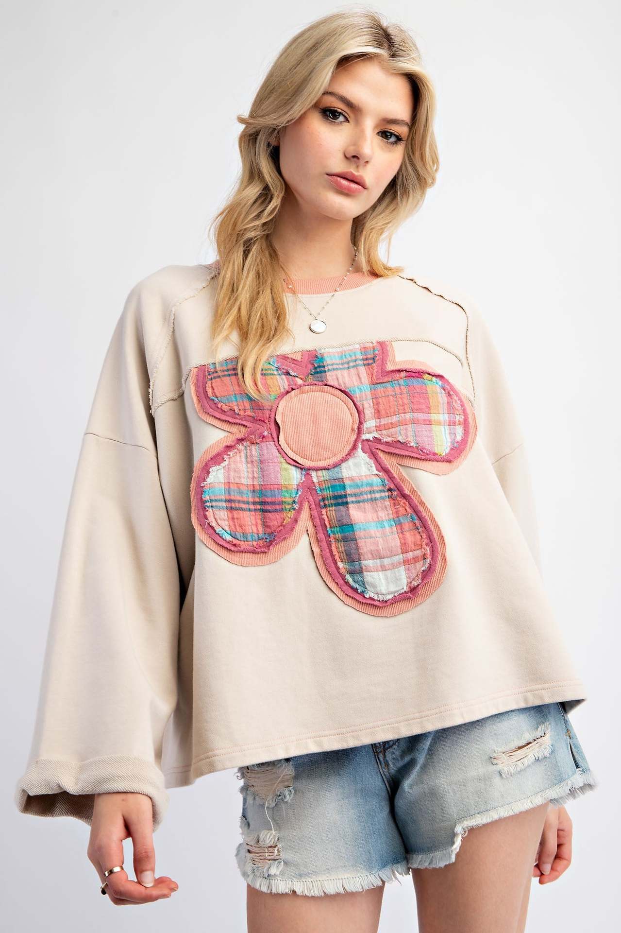 Women's Color-Blocked Floral Appliqué Sweatshirt