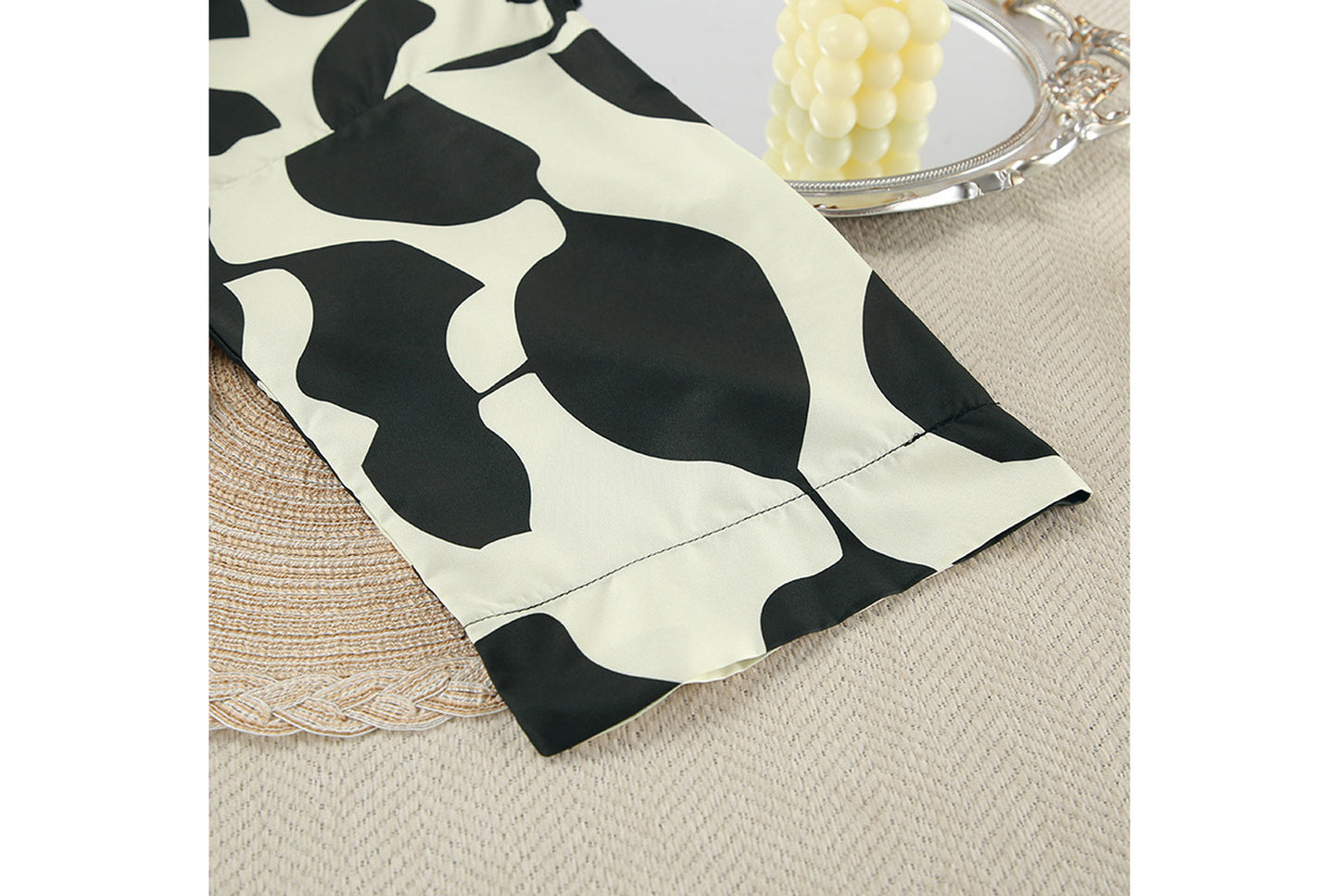 **Women's Loose-fitting Printed Long-sleeved Bathrobe**