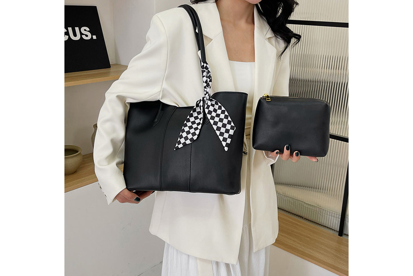 Simple and Versatile Tote Bag
