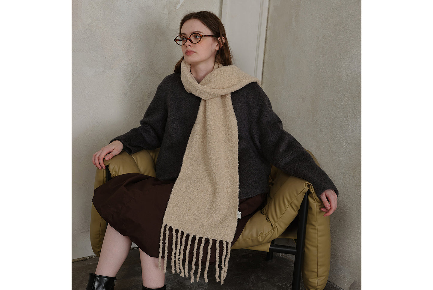 80% Wool Tassel Scarf