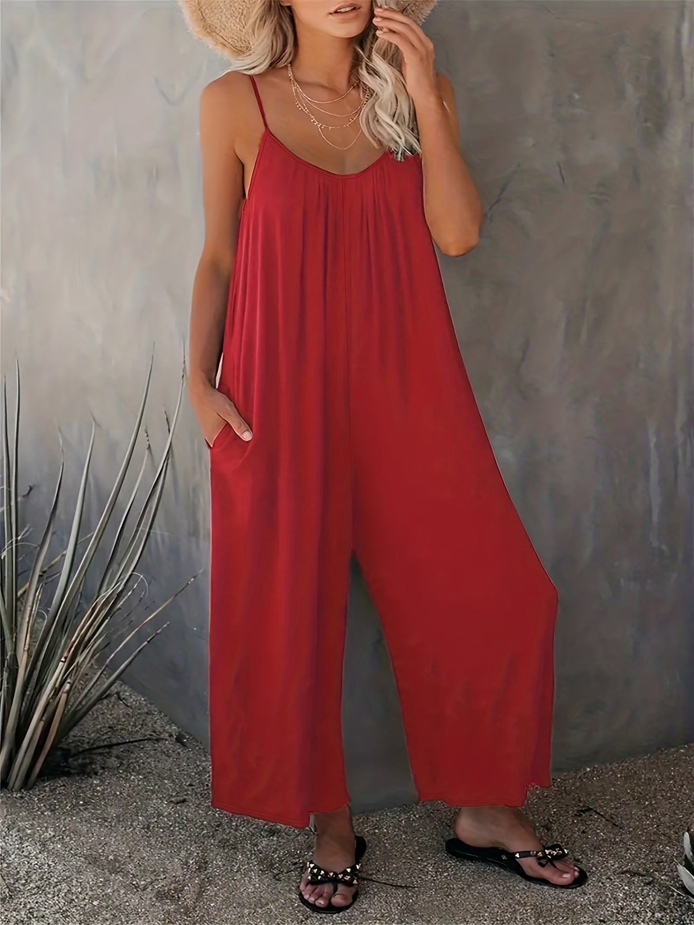 Solid color casual jumpsuit with pockets