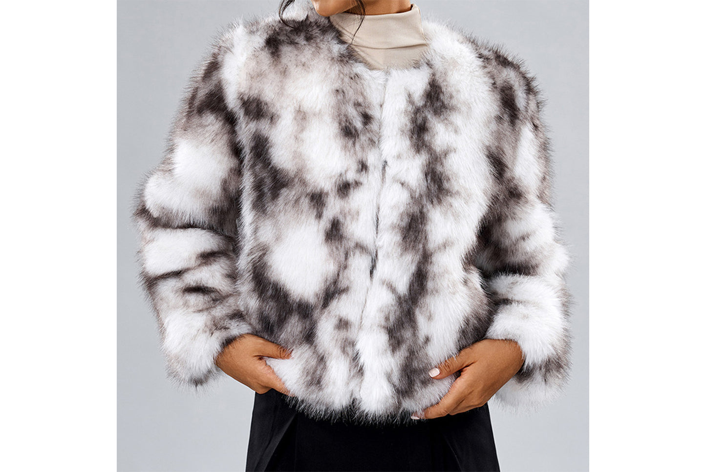**Women's Faux Fox Fur Coat**