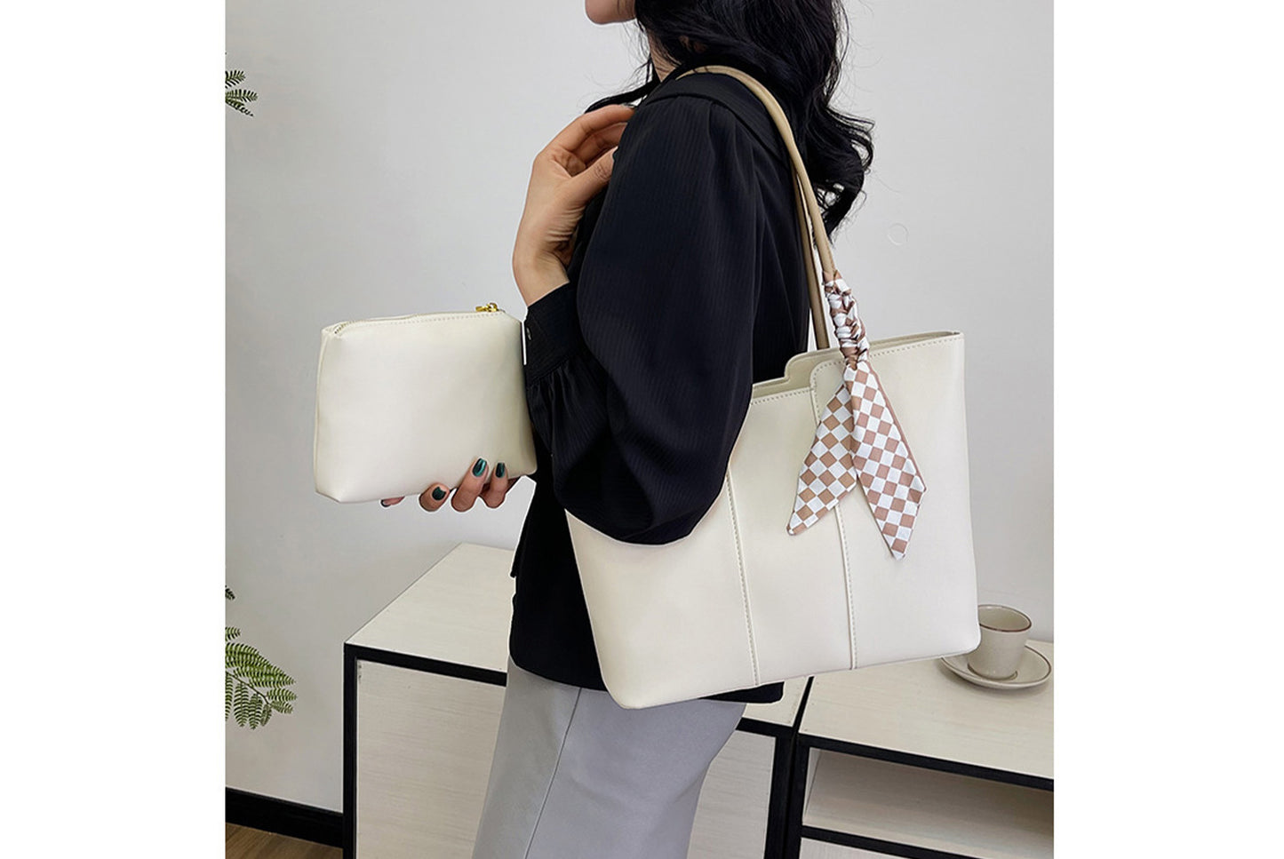 Simple and Versatile Tote Bag
