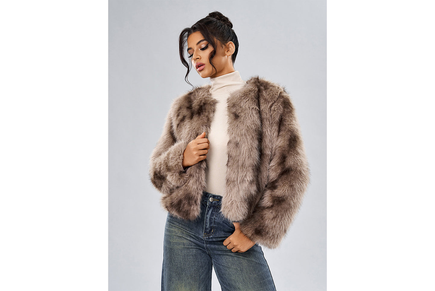 **Women's Faux Fox Fur Coat**