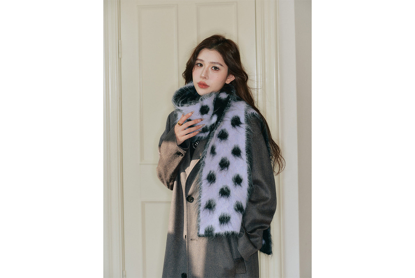 Fashionable Retro Color-Blocked Long-Pile Polka Dot Scarf