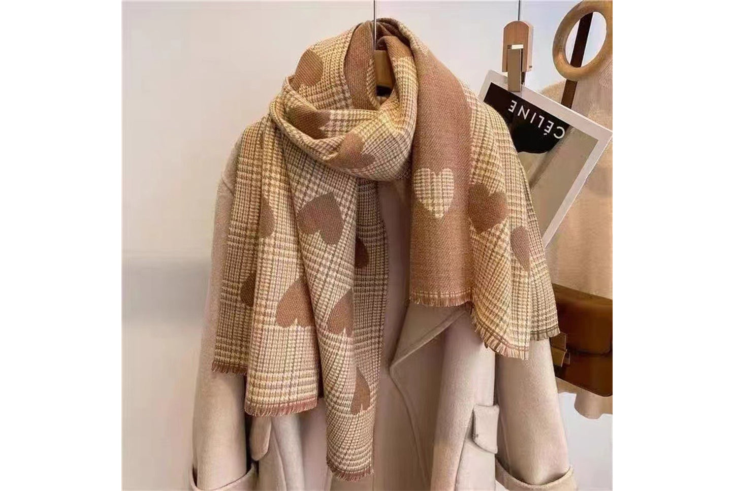 Faux Cashmere Heart-Shaped Checkered Scarf