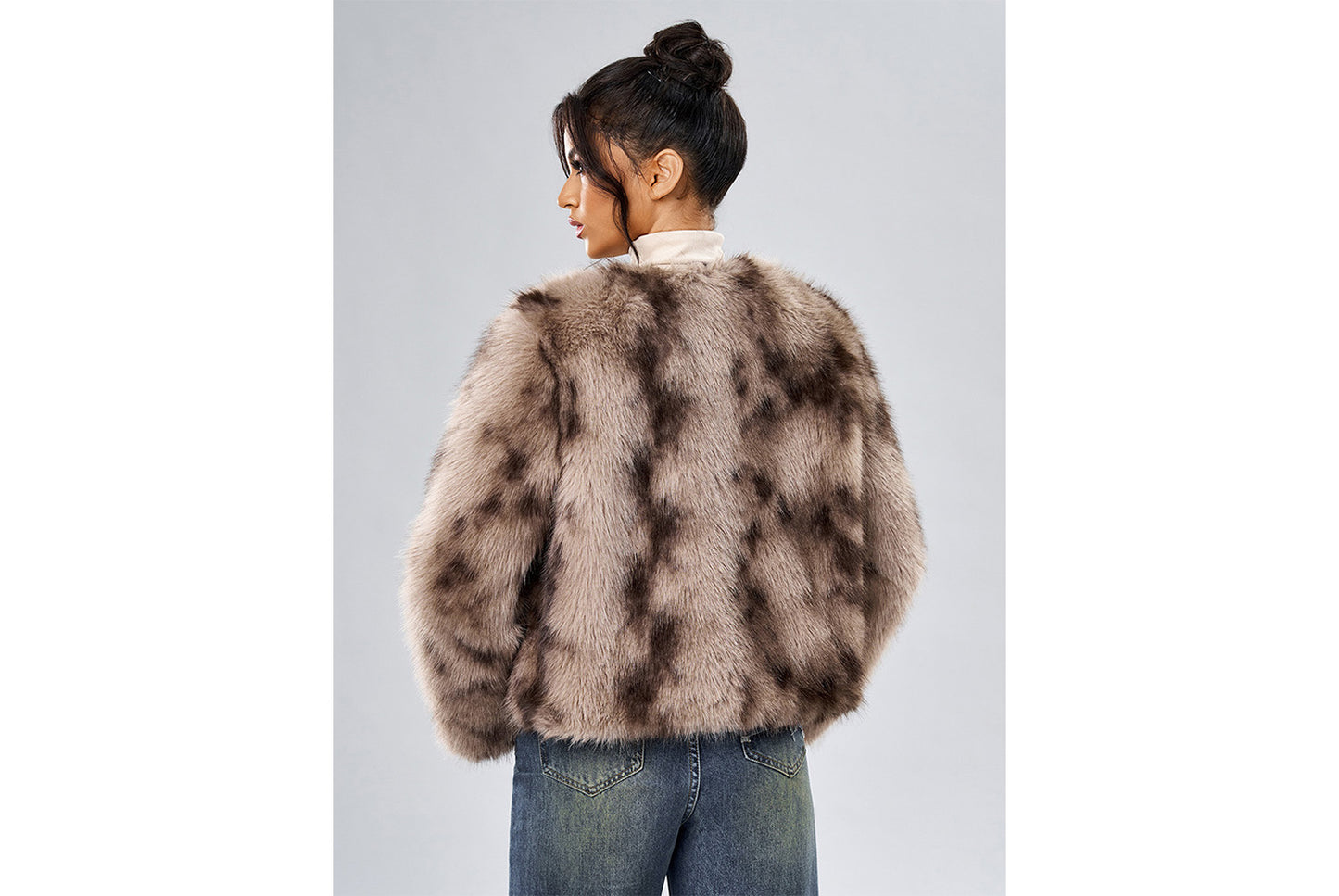 **Women's Faux Fox Fur Coat**