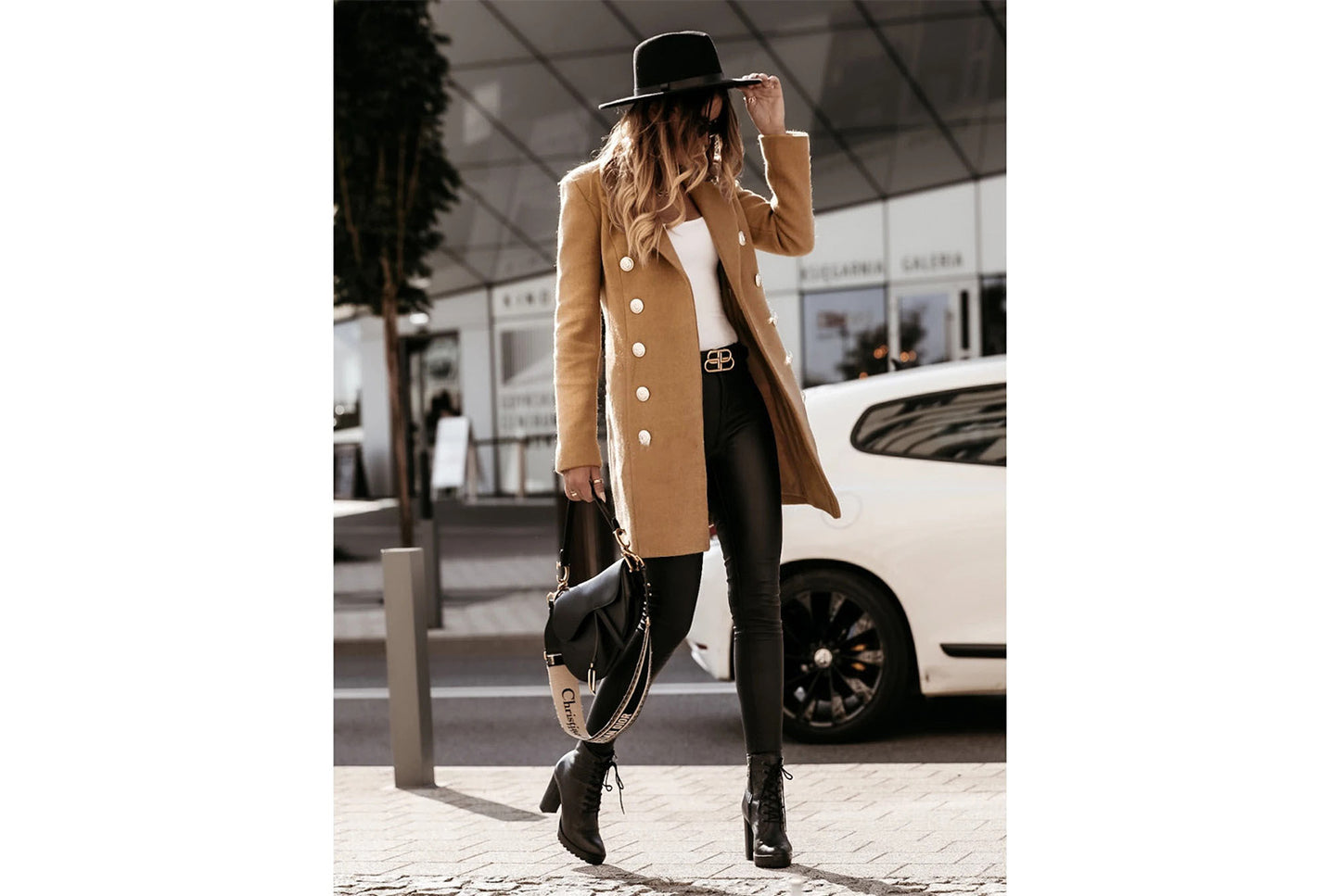 Double-Breasted Wool Coat with Suit Collar