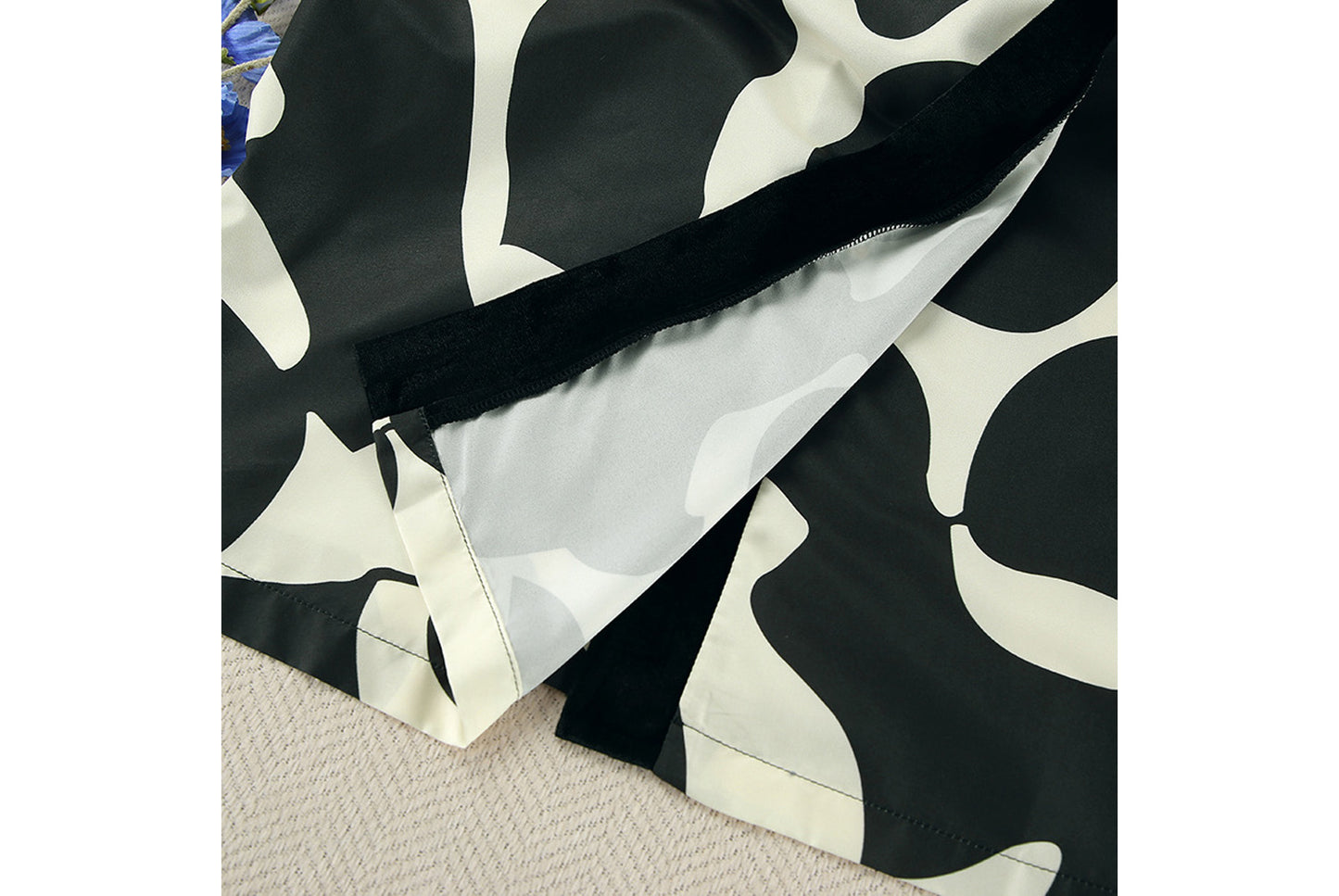**Women's Loose-fitting Printed Long-sleeved Bathrobe**