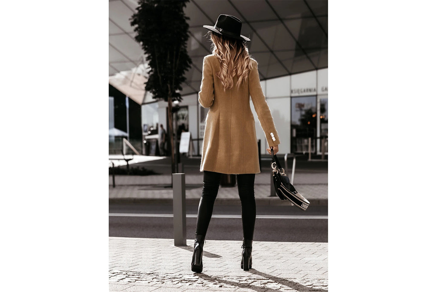Double-Breasted Wool Coat with Suit Collar