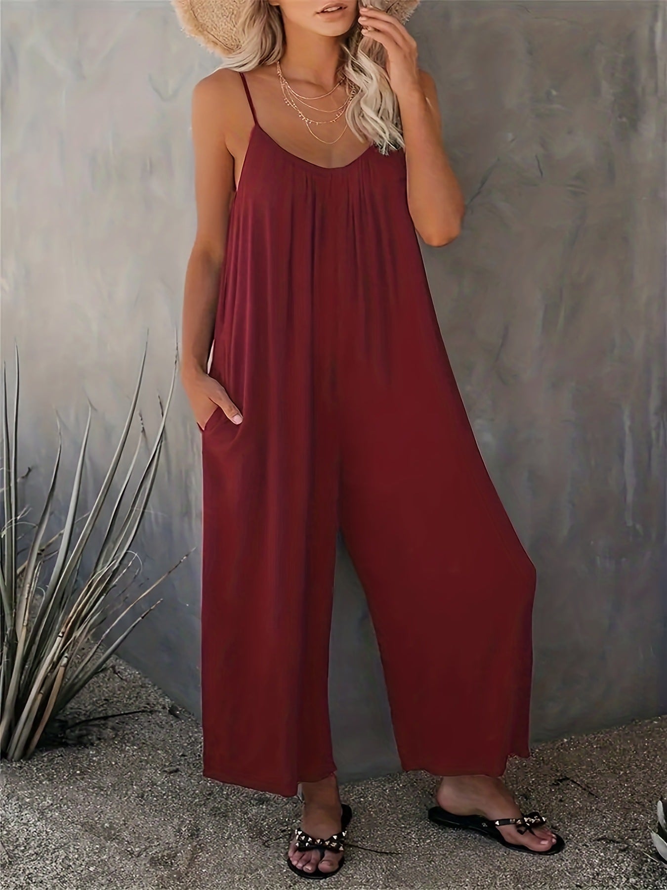 Solid color casual jumpsuit with pockets