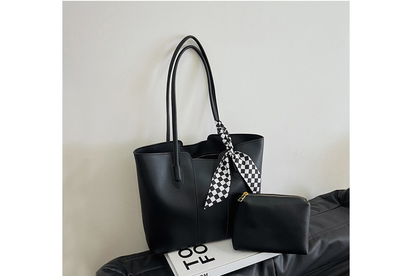 Simple and Versatile Tote Bag