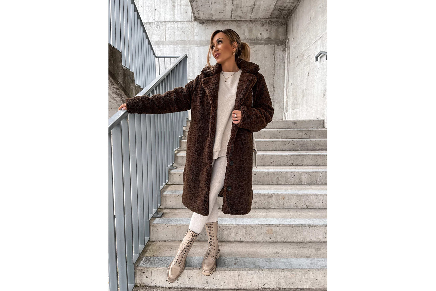 Women's Long-Sleeved Collared Fleece Coat