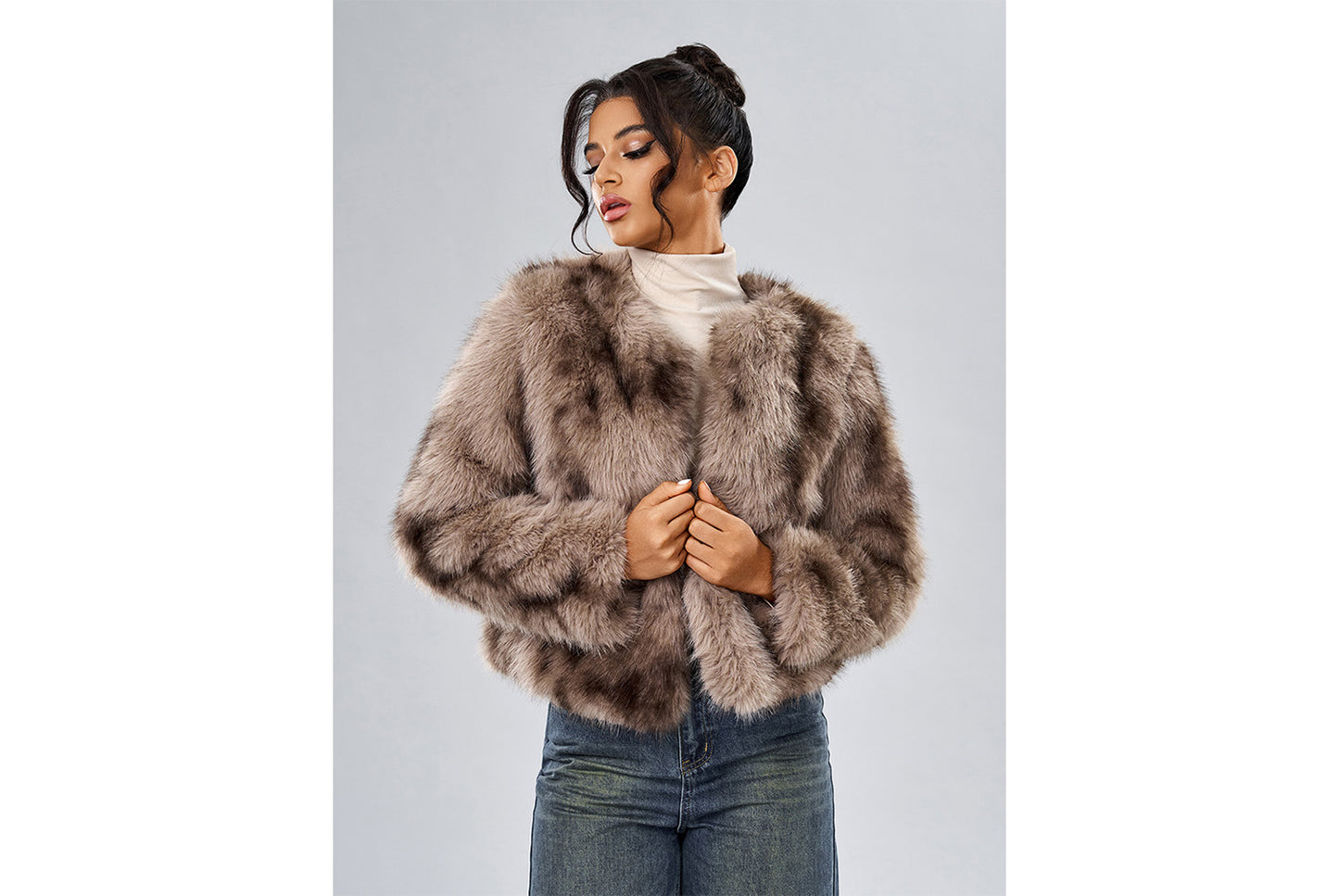 **Women's Faux Fox Fur Coat**