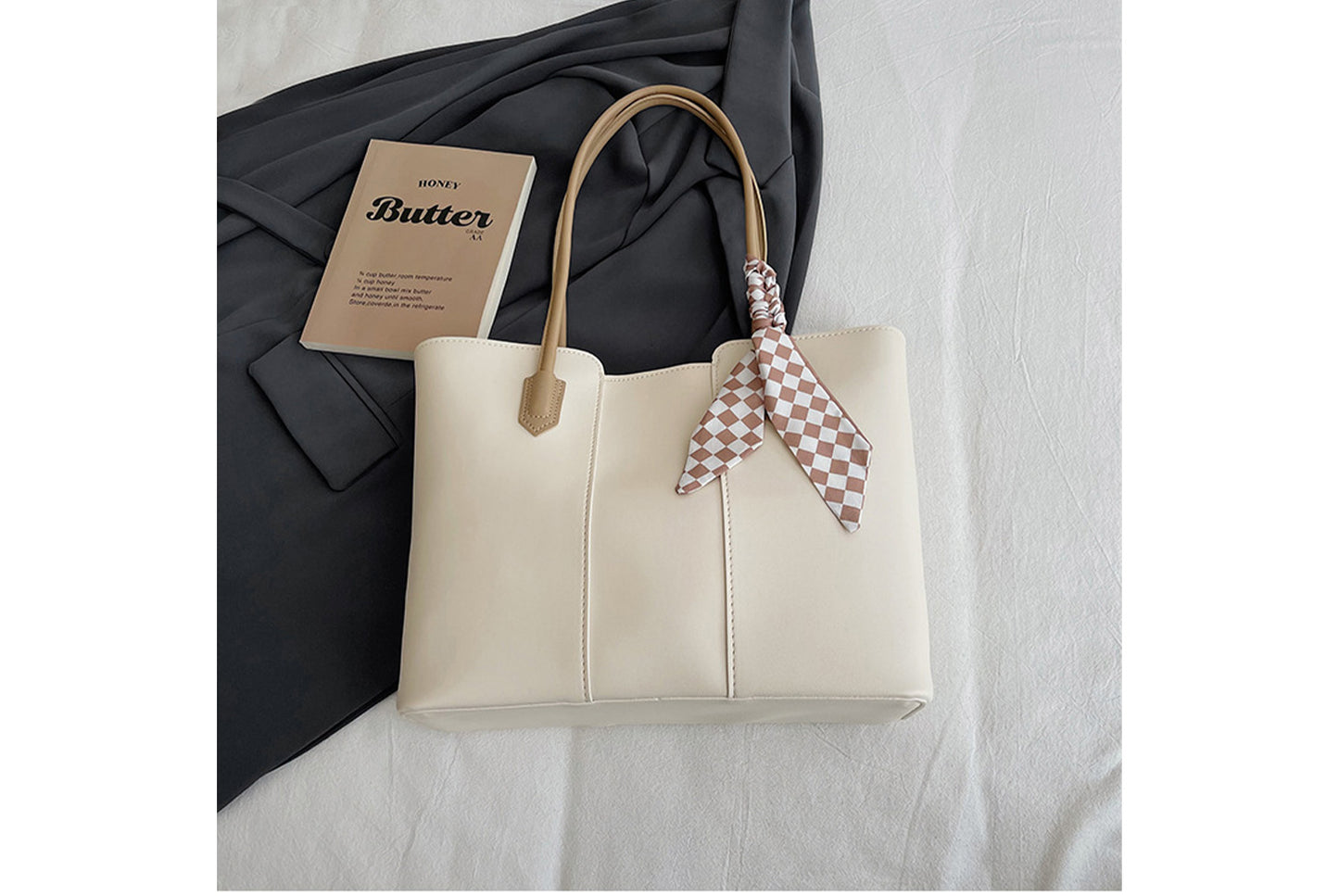 Simple and Versatile Tote Bag