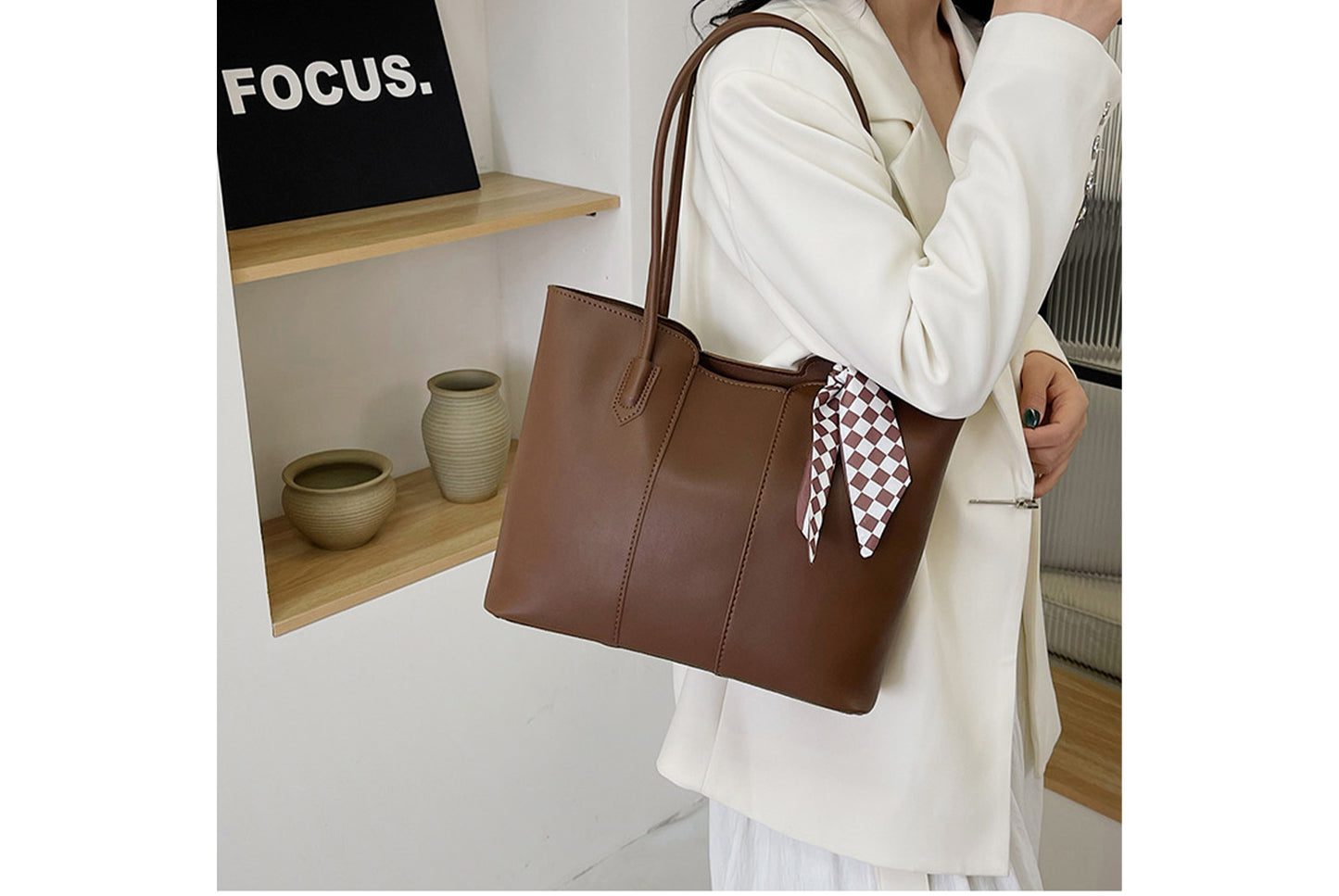 Simple and Versatile Tote Bag