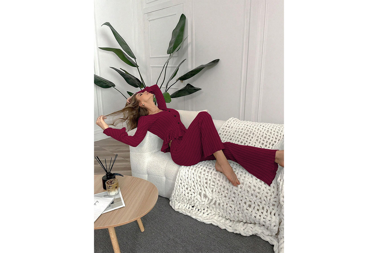 V-neck Women's Long-sleeved Pajama Set