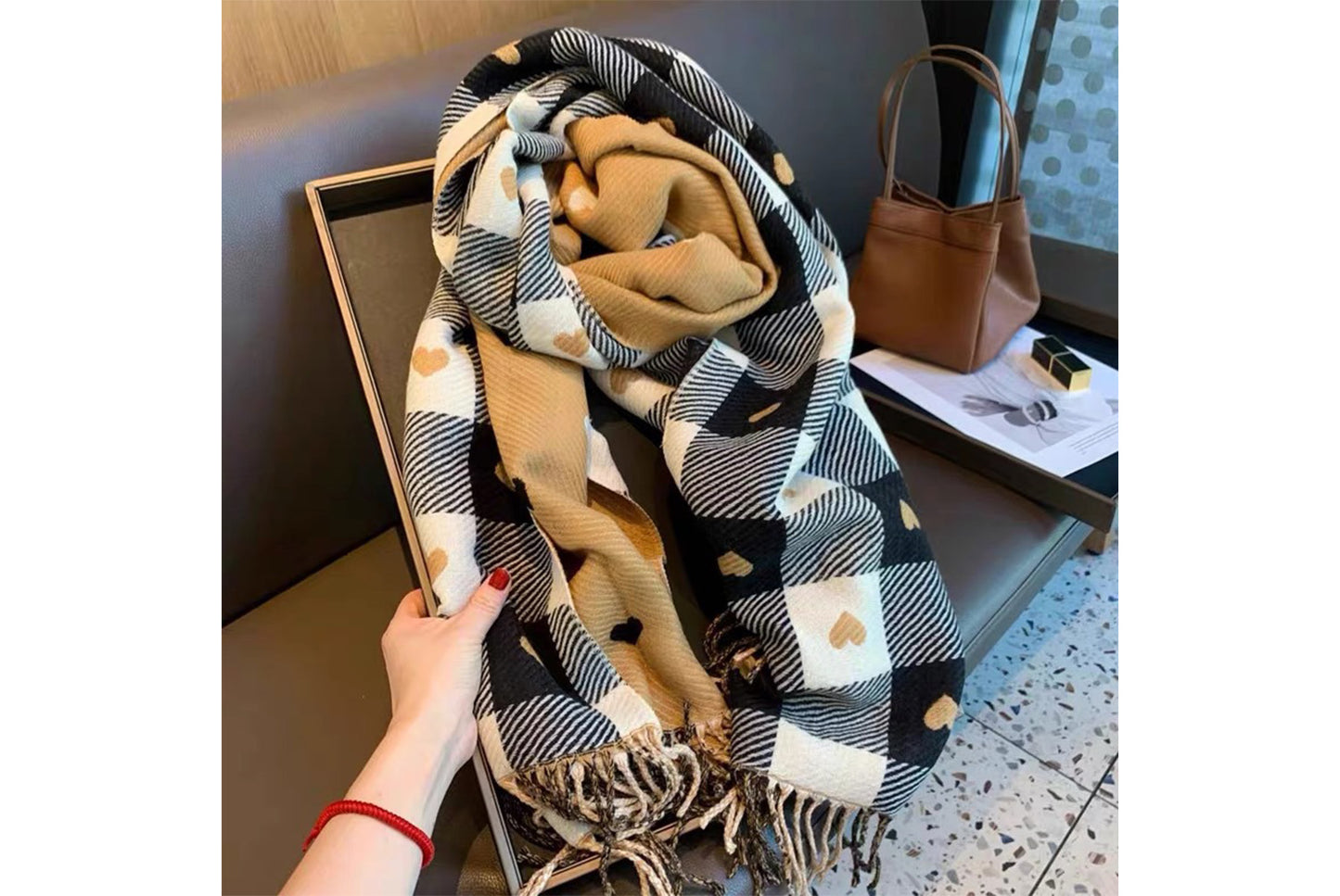 Faux Cashmere Heart-Shaped Checkered Scarf