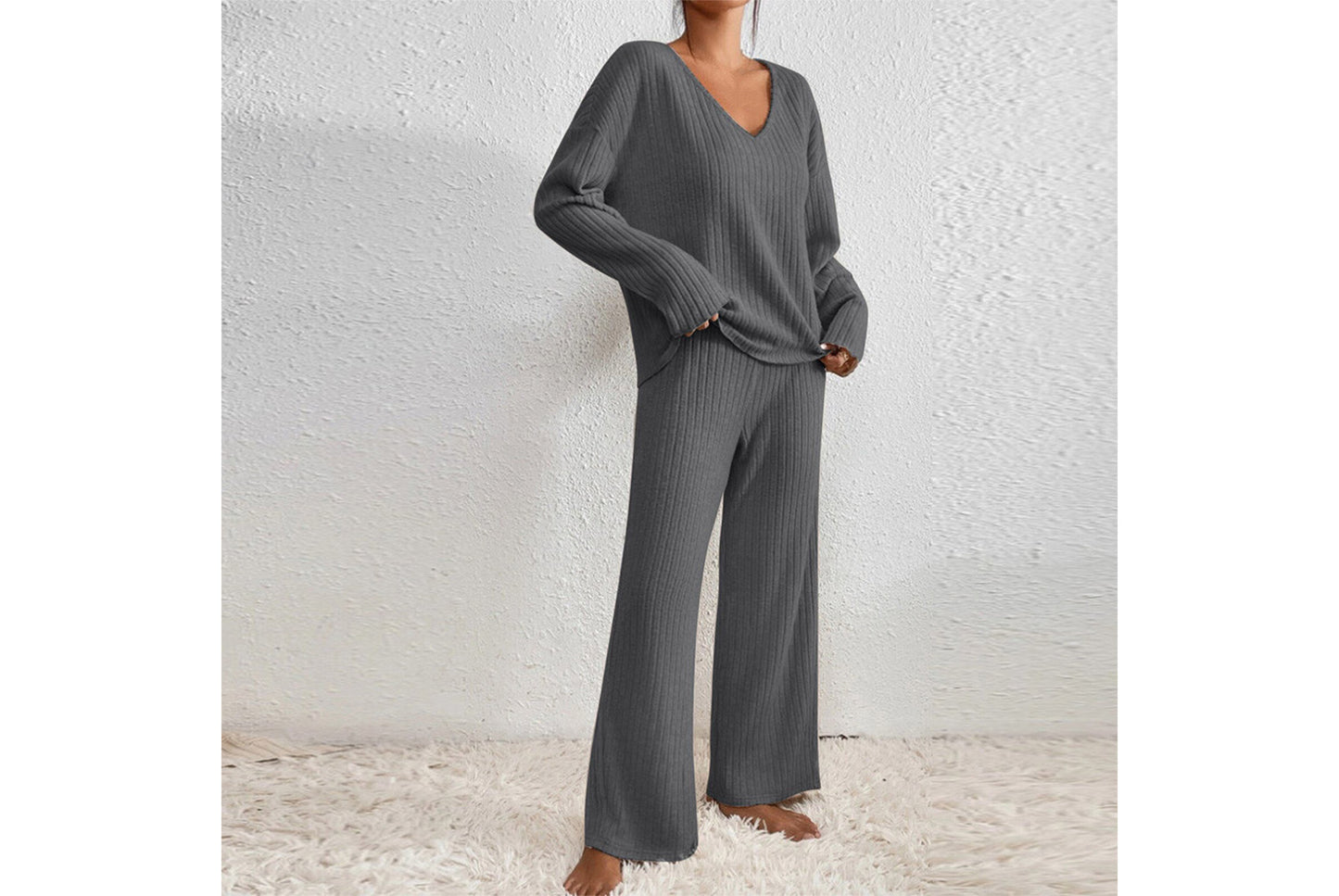 **Women's V-Neck Loose-Fitting Casual Long-Sleeved Set (Home Wear)**