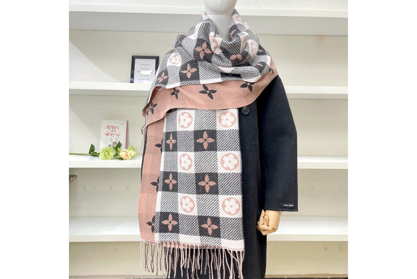 Faux Cashmere Heart-Shaped Checkered Scarf