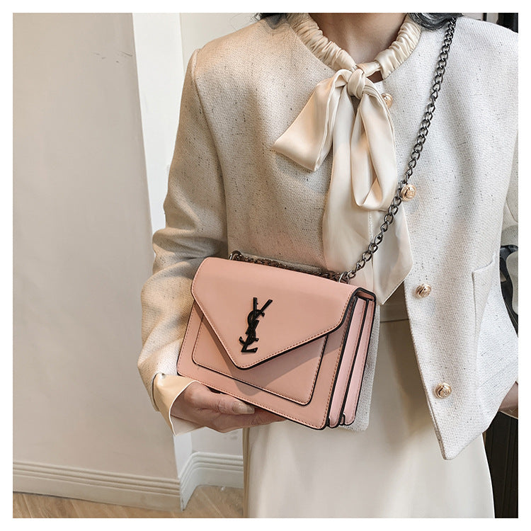 # Classic Versatile Chain Mini Square Bag