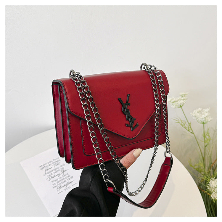 # Classic Versatile Chain Mini Square Bag